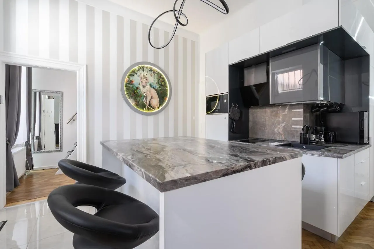 Galaxy Cube Apartment 부다페스트 0*,  헝가리